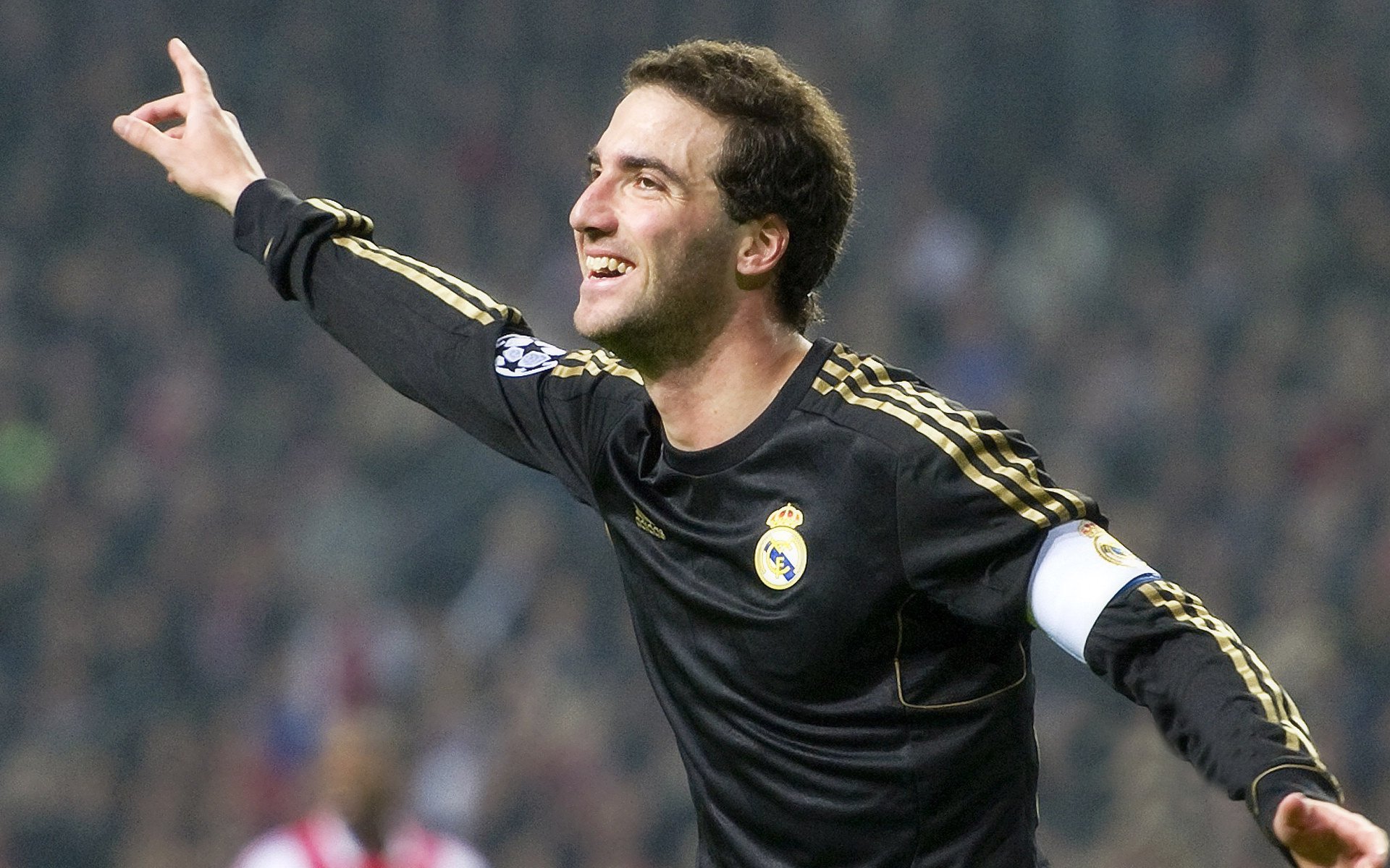 多特蒙德本赛季战绩稳健,多特蒙德各赛季阵容